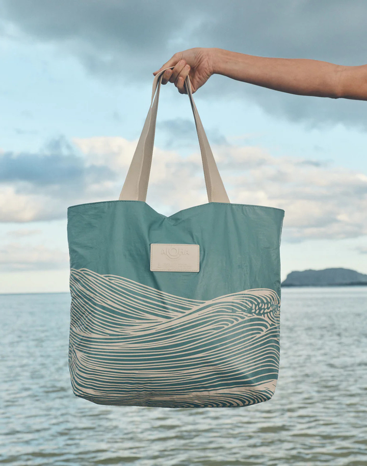 Sea Day Tripper Bag