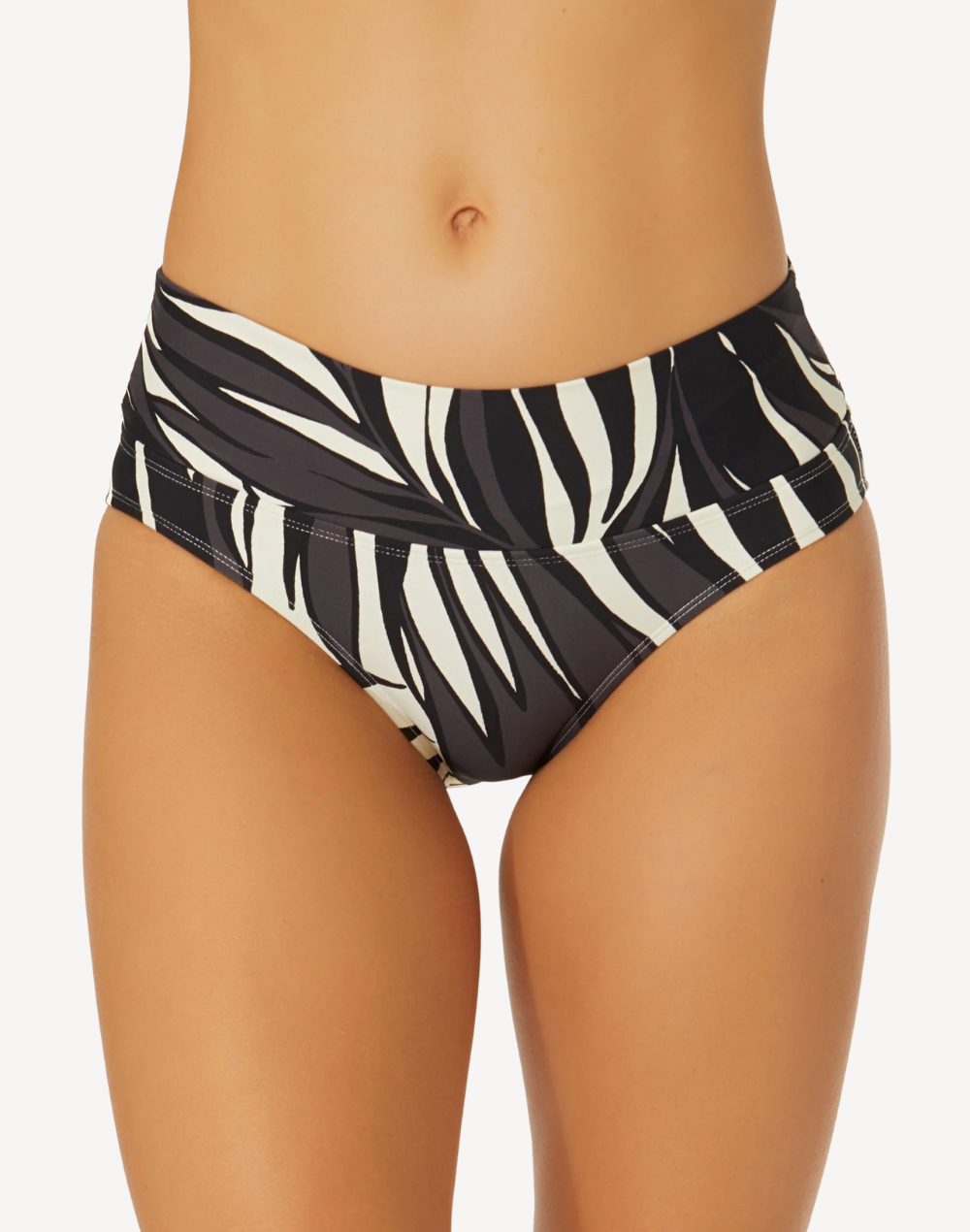 Palm Chic Soft Band Mid Rise Bikini Bottom#color_palm-chic-black-white