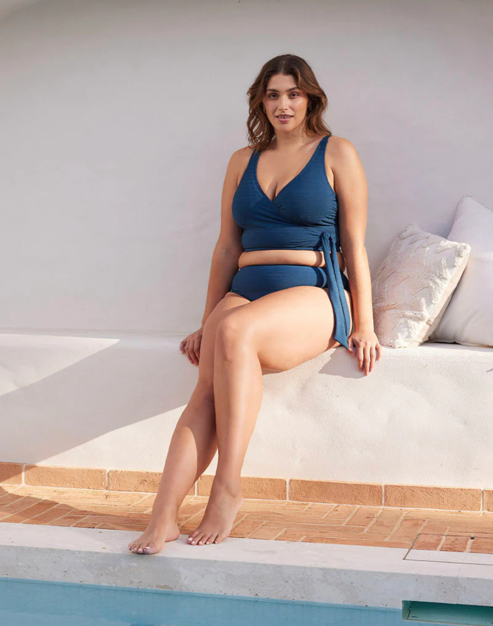 Aria Navy Hayes Plus Size Bikini Top#color_aria-navy