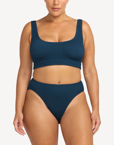Bathing suit for curvy body discount