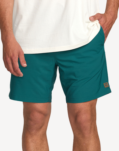 Surftrek Elastic 17" Hybrid Swim Trunk#color_surftrek-metal-grey