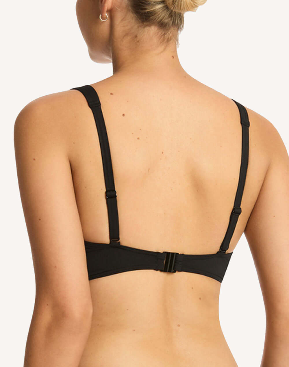 Essentials G Cup Cross Front Bikini Top#color_black