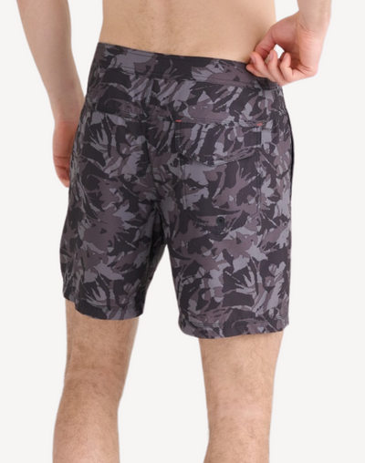 Batik Como Betawave 2N1 17" Boardshort#color_batik-camo-dark-graphite